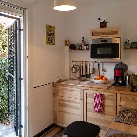 Guest house L'oranger 3*